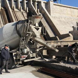 На Бурейской ГЭС уложили последний кубометр бетона
