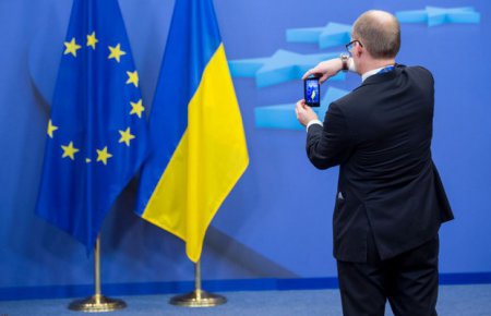 Европа попала под украинский "развод"