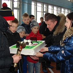 Волонтеры Новосибирской ГЭС провели турнир по мини-футболу