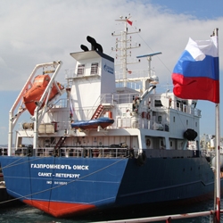 «Газпром нефть» приобрела бункеровщик для работы на Черном море