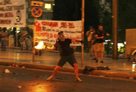 Фото: В Греции начались столкновения с полицией