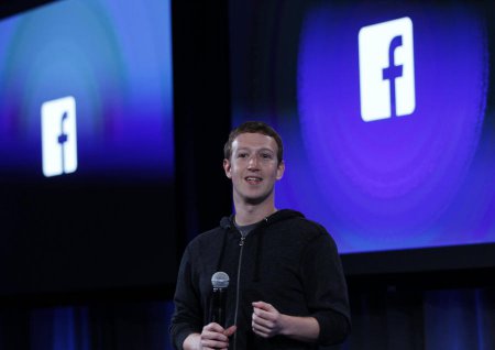 Активисты попросили Марка Цукерберга заблокировать антироссийские сообщества в Facebook