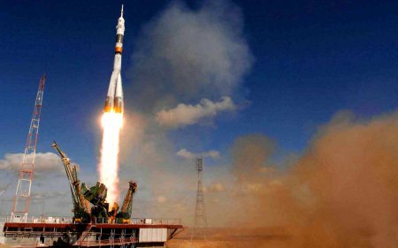Украина хочет от США денег еще и на космос