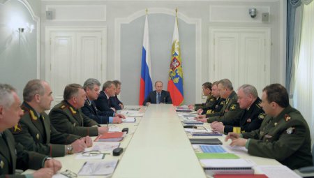 AWDnews: Путин призвал офицеров приготовиться к операции «Спасение» в Сирии