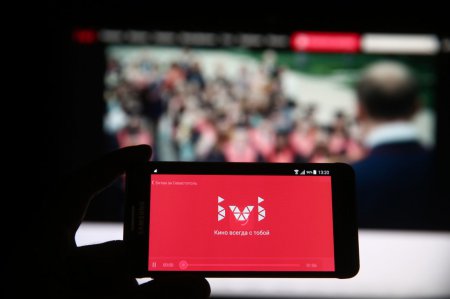 Выручка онлайн-кинотеатра Ivi в 2015 году превысила 1 млрд рублей