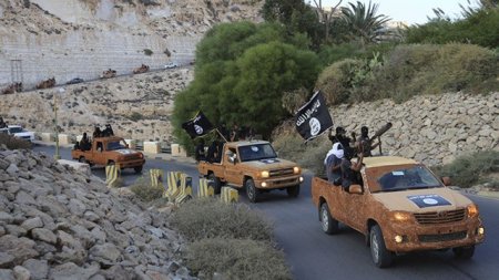 Командиры "Исламского государства" пришли в Ливию за нефтью и стали ближе к Европе