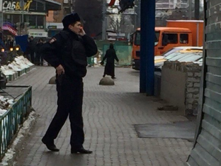 Неизвестная женщина с головой ребенка угрожала взрывом в московском метро