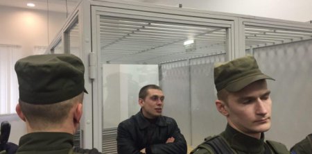 Полицейского Олейника отпустили под домашний арест