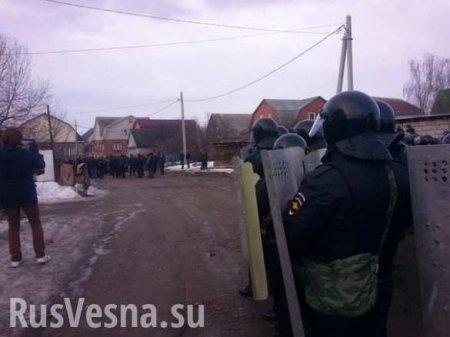 Бунт цыган в Тульской области: началась спецоперация ОМОНа (ФОТО+ВИДЕО)