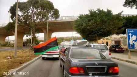 Ливийская армия освободила от ИГ город Дерна