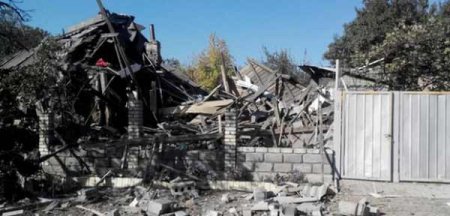 В результате обстрела ВСУ на западе и юго-западе Донецка повреждены 10 домов. Ранены два мирных жителя