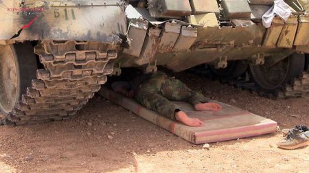 Глазами очевидца: Сирийская армия наступает на Ракку (ФОТО 18+)