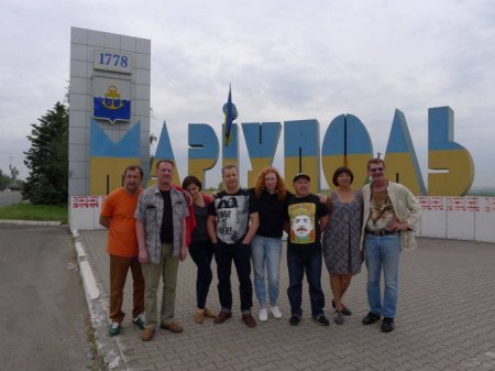 «Маски-шоу» предали Одессу: В обнимку с карателями