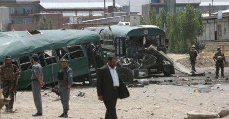 Талибы атаковали автобусы с полицейскими в Кабуле. Погибли 30 человек