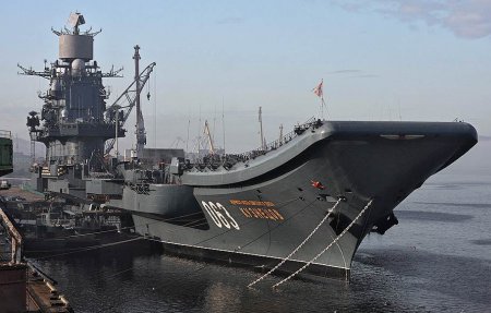 Россия отозвала запрос на дозаправку "Адмирала Кузнецова" в Испании