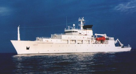 Китайский корабль отобрал американский океанографический беспилотник