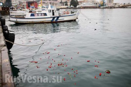 В Ялте почтили память жертв крушения Ту-154 (ФОТО)