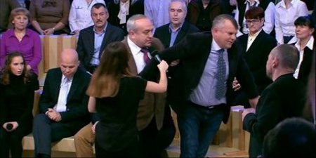 Клинцевич вытолкал украинского дипломата в прямом эфире за несоблюдение минуты молчания