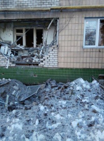 Укрофашисты нанесли артиллерийский удар по Макеевке, ученики школы №32 эвакуированы в убежище