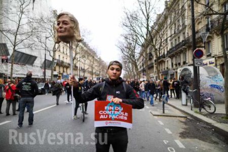 Замкнутый круг: в Париже полиция силой разогнала митинг против полицейского насилия (ФОТО, ВИДЕО)