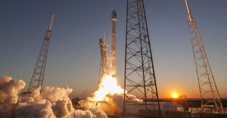 SpaceX запустила Falcon 9 с разведывательным спутником