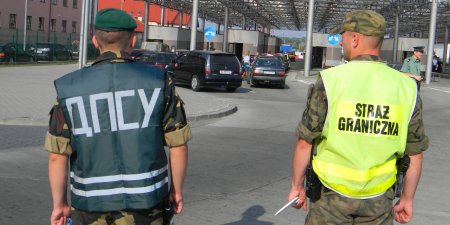 Пограничники Украины и Польши ожидают рост числа безвизовых поездок украинцев