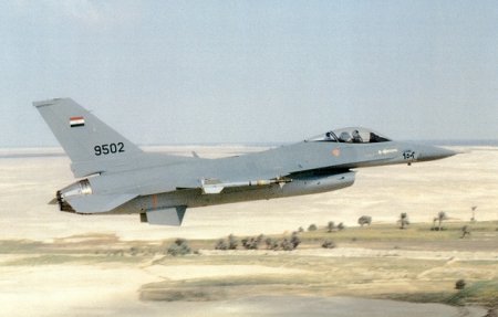 ВВС Египта уничтожили конвой боевиков на границе с Ливией