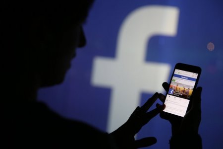 В Facebook появилась опция поиска ближайшей точки Wi-Fi