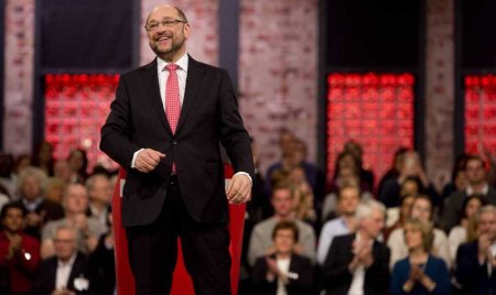 Германская социал-демократия хочет «больше Шмидта и меньше Брандта»