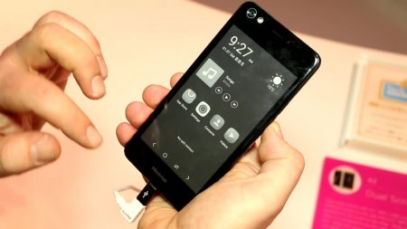 В России стартовали продажи «убийцы» YotaPhone 3