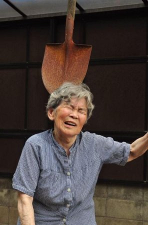 89-летняя японка взорвала интернет странными селфи