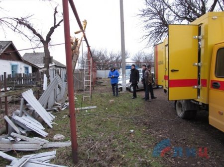 Укрофашисты тяжелой артиллерией обстреливают города Донбасса: много разрушений, есть раненые, повреждены критические объекты жизнеобеспечения