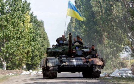 Украина могла освободить Крым двумя танками: не успели 