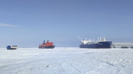 WSJ призывает США устроить России новую холодную войну в Арктике