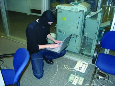 Сбербанк гарантирует сохранность средств от нападения хакеров 
