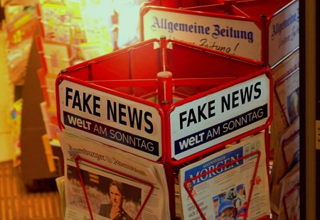 В Кембридже разработали игру для создания фальшивых новостей