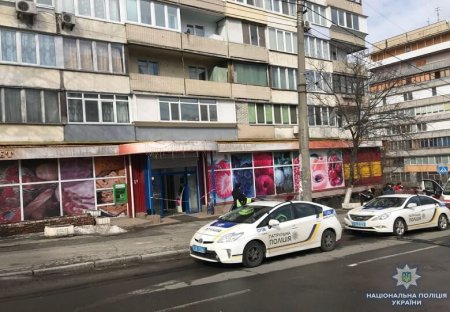 Женщина получила ранение в магазине в центре Киева