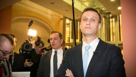 Навальный созывает сторонников на незаконную акцию протеста 5 мая