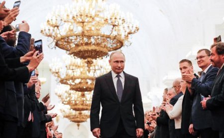 Россия верит настоящему Путину, а не коллективной верхушке