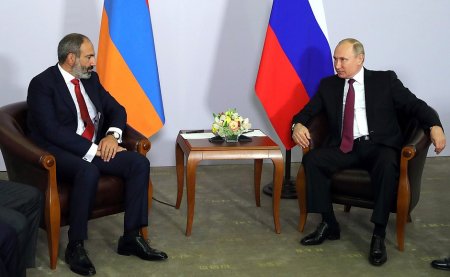 Пашинян - Путин: спасти Армению от самоубийства
