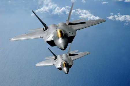 Для России у США не хватит и тысячи «Рапторов»: эксперт о недостатках F-22