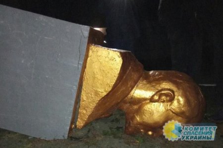 Против воли местных жителей: на Полтавщине снесли памятник Ленину