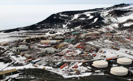На американской станции в Антарктиде погибли два человека