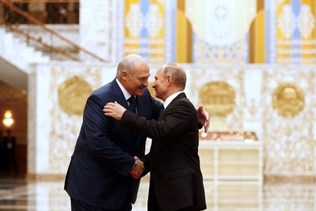 Нежданный союз: как встречу Путина и Лукашенко в Москве «разнесли» СМИ обеих стран