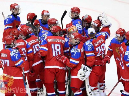 Хоккеисты России победили сборную Канады, сделав подарок согражданам
