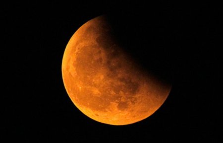 Челябинск сможет увидеть полное затмение Луны