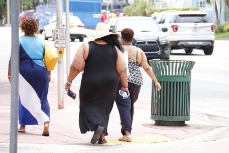Названы 5 причин, делающих женщин толстыми