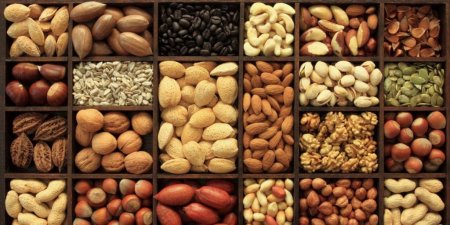 Худеть вкусно: Диетологи рассказали, какие орехи избавят от лишнего веса