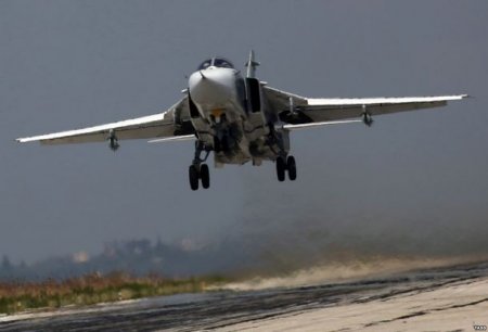 Российская авиация нанесла удары по мастерским и сладам боевиков в Идлибе