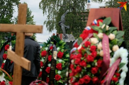 «Они не допустили катастрофы планетарного масштаба»: В Петербурге простились с погибшими моряками (ФОТО)